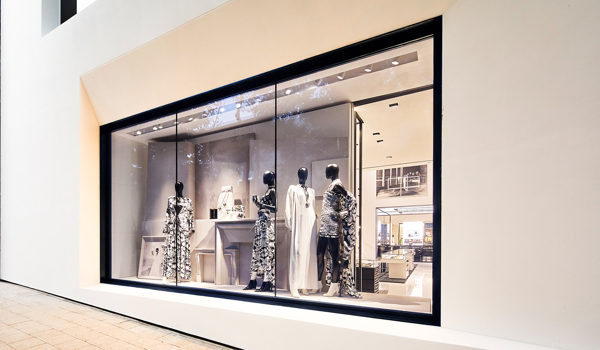 Chanel reveals elegant luxury and beauty boutiques at Paris Charles de  Gaulle Airport Terminal 1  The Moodie Davitt Report The Moodie Davitt  Report