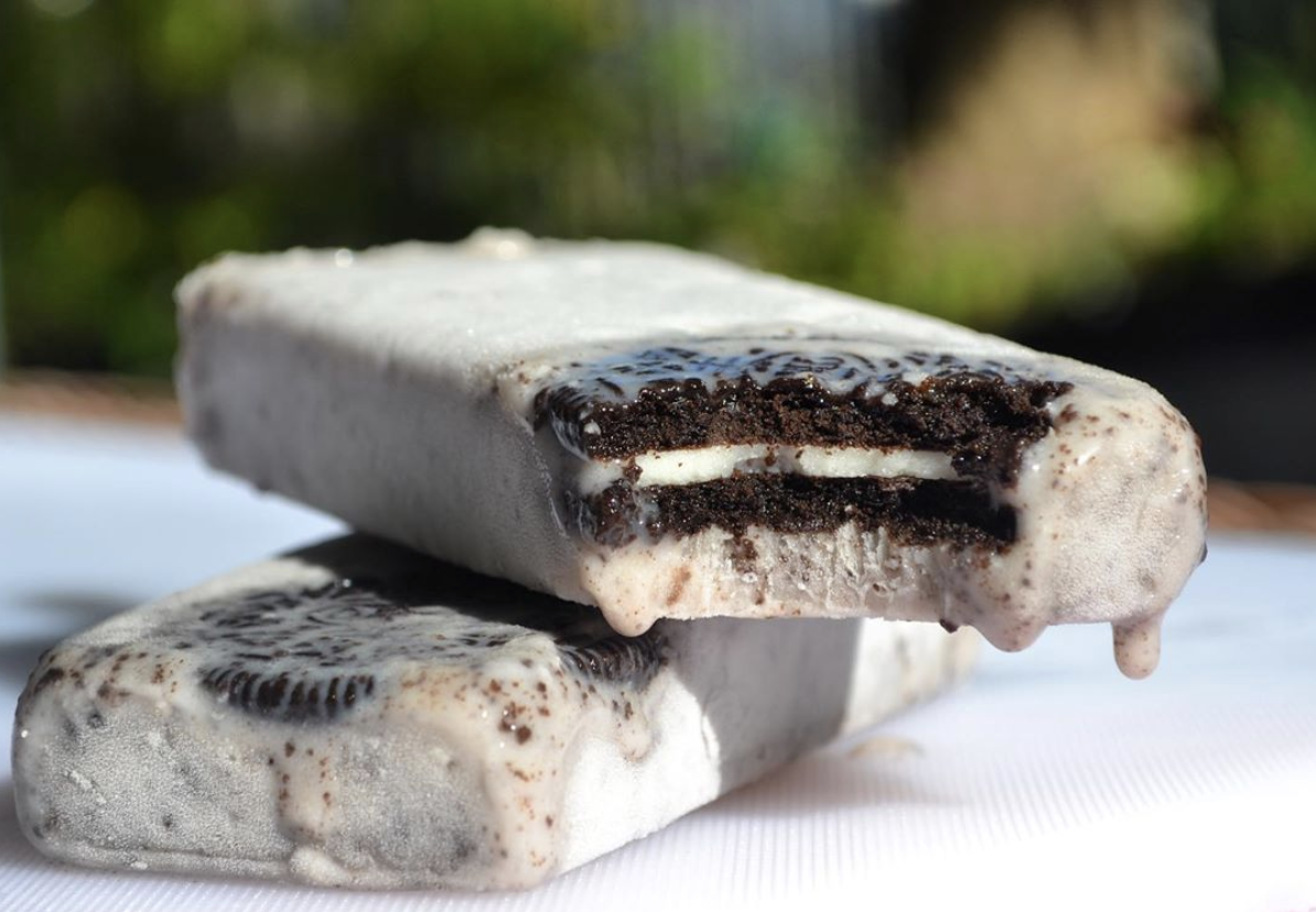 Ladyfingrs Popsicles Cookies and Cream