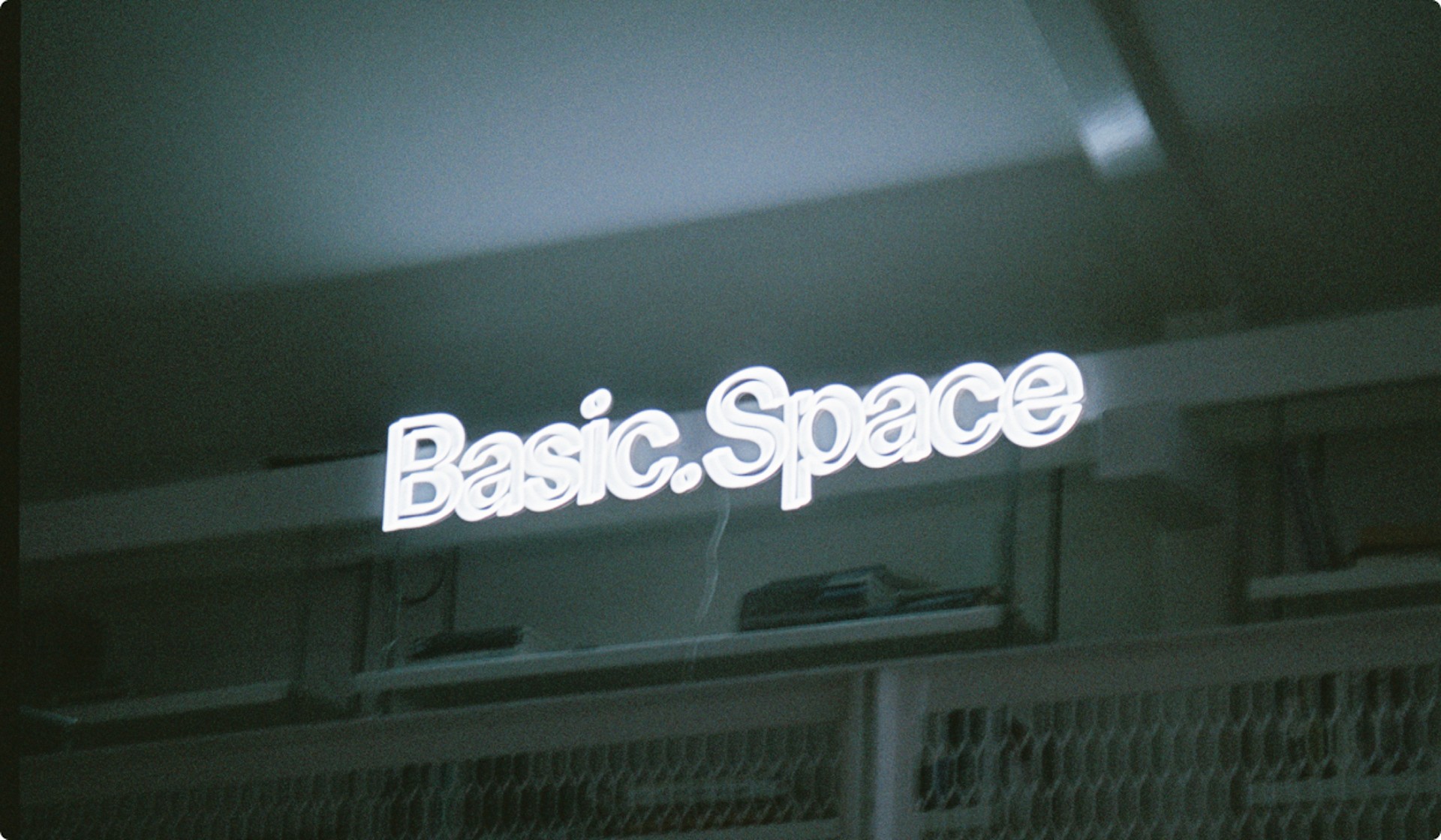 Basic.Space Presents: Select.Miami